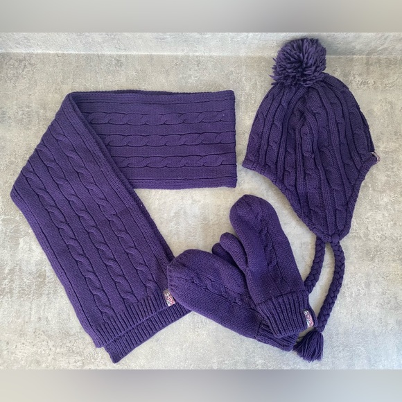 Purple hat & scarf (gloves sold) - Picture 1 of 1
